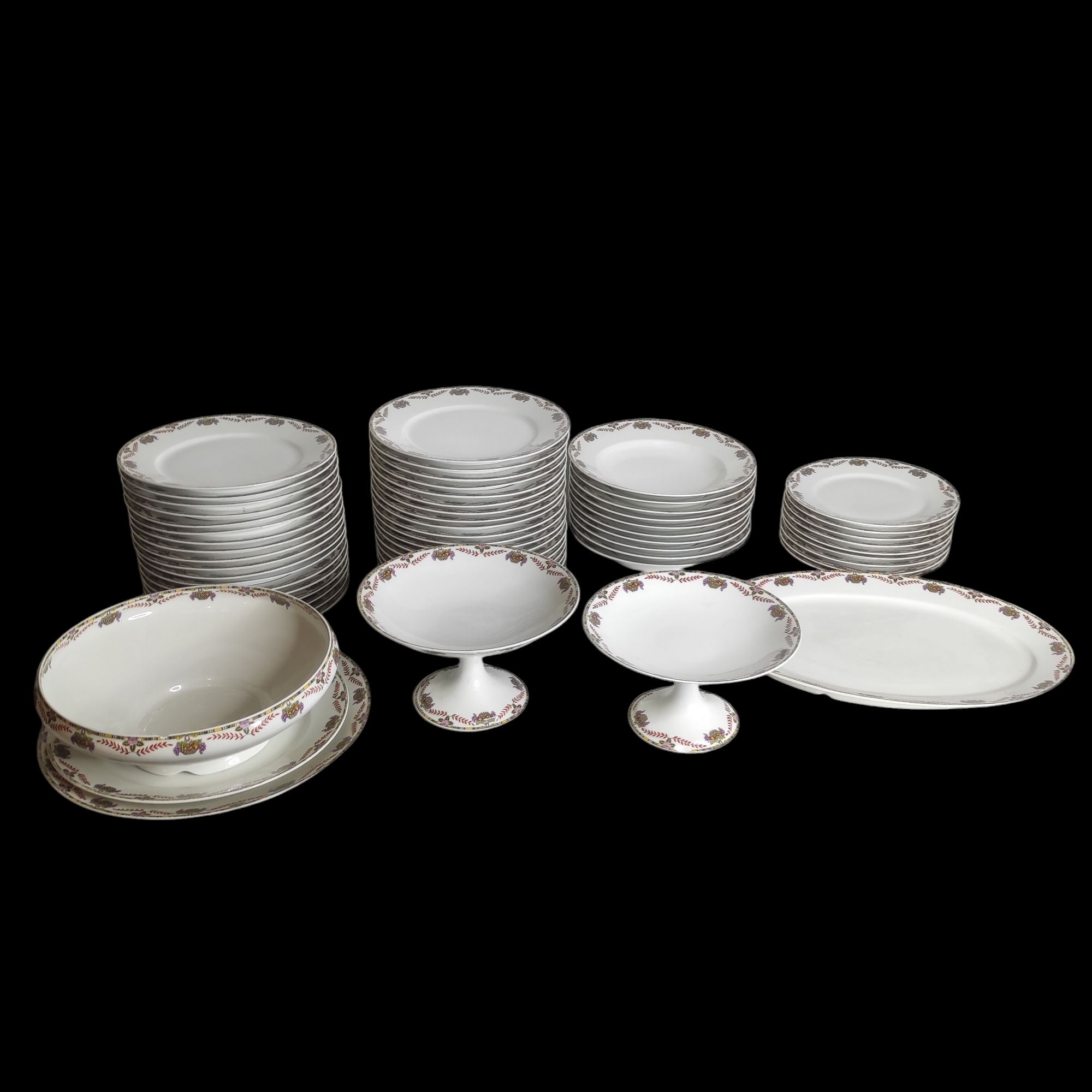 LIMOGES BALLEROY FRERES SERVICE DE TABLE 62 PIECES EN PORCELAINE DECOR FRUITS