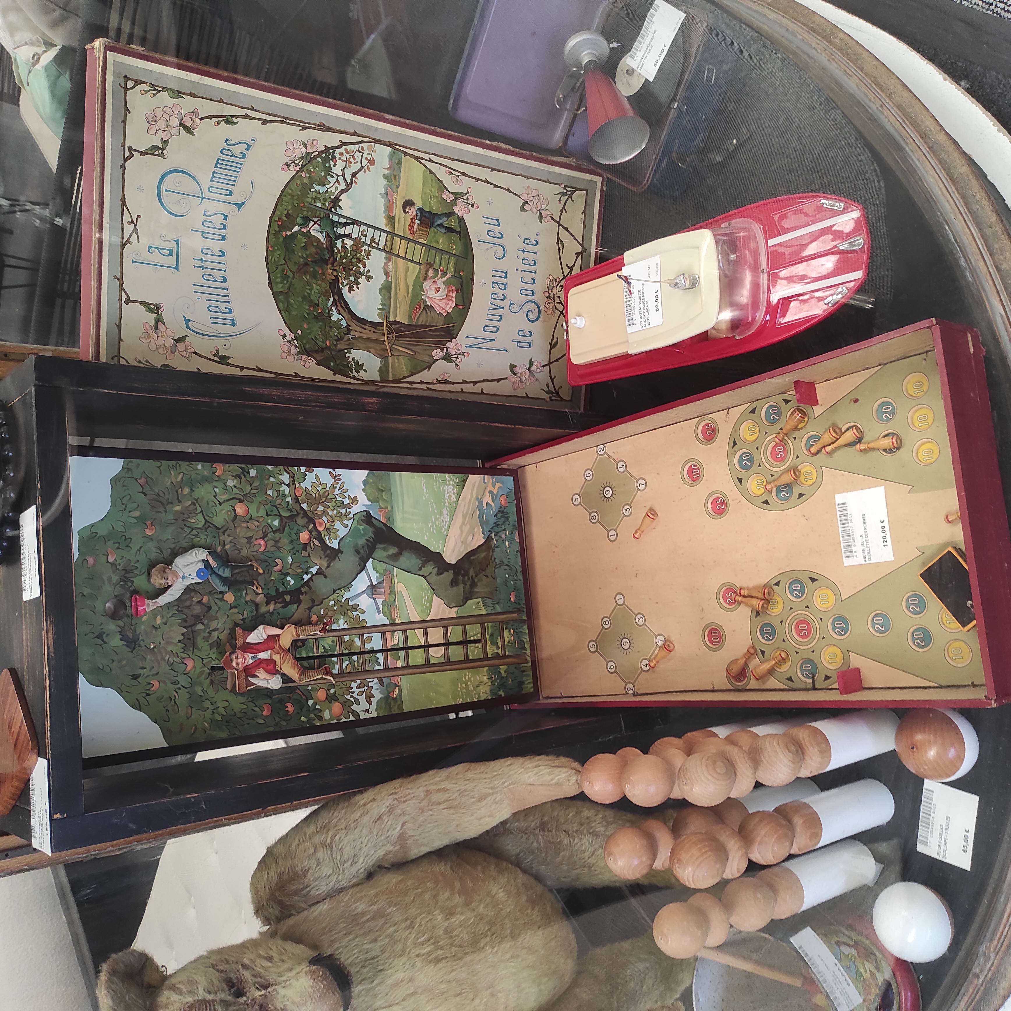ANCIEN JEU LA CUEILLETTE DES POMMES 