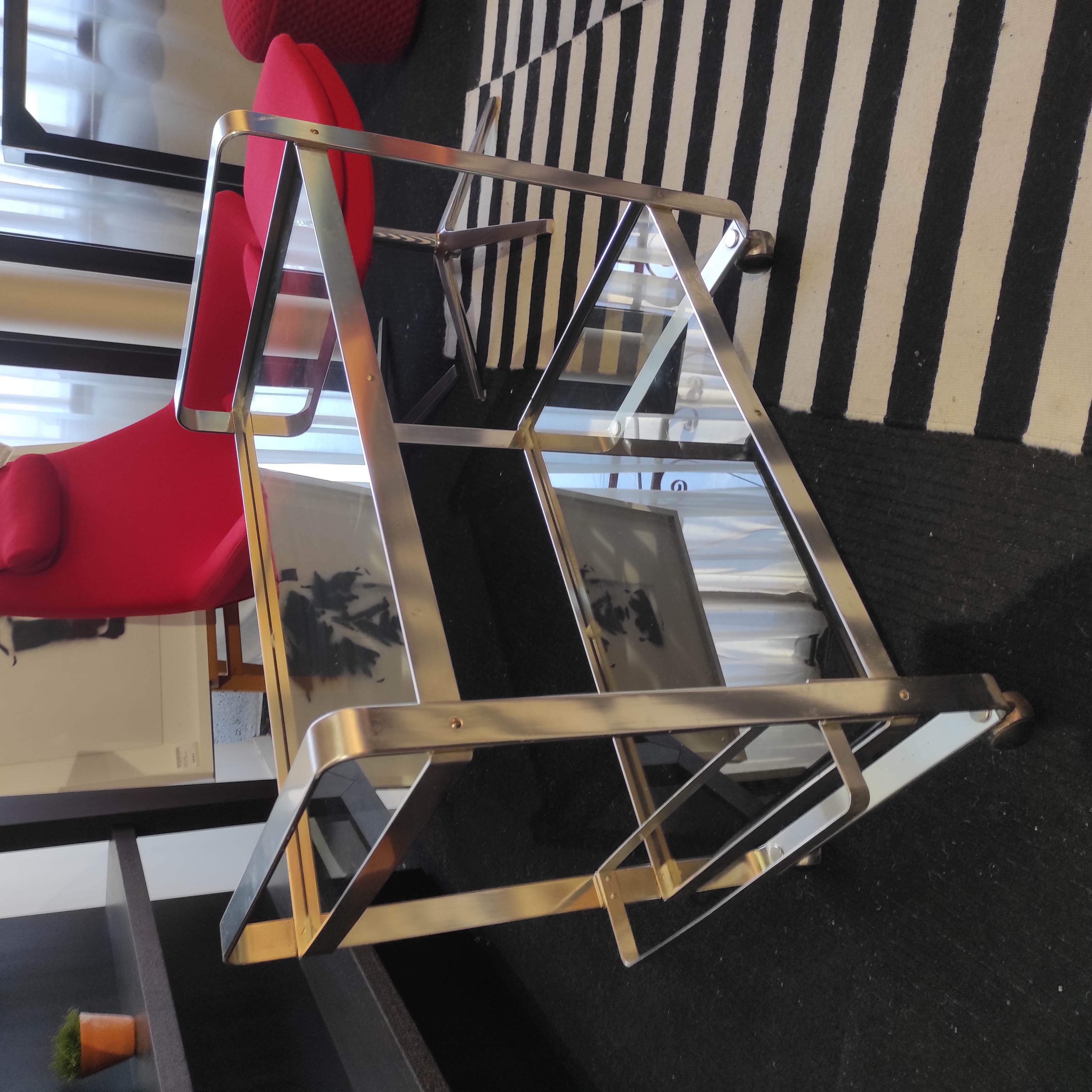 MARTINI & ROSSI DESSERTE EN ALUMINIUM 2 PLATEAUX 69/69/43 CM