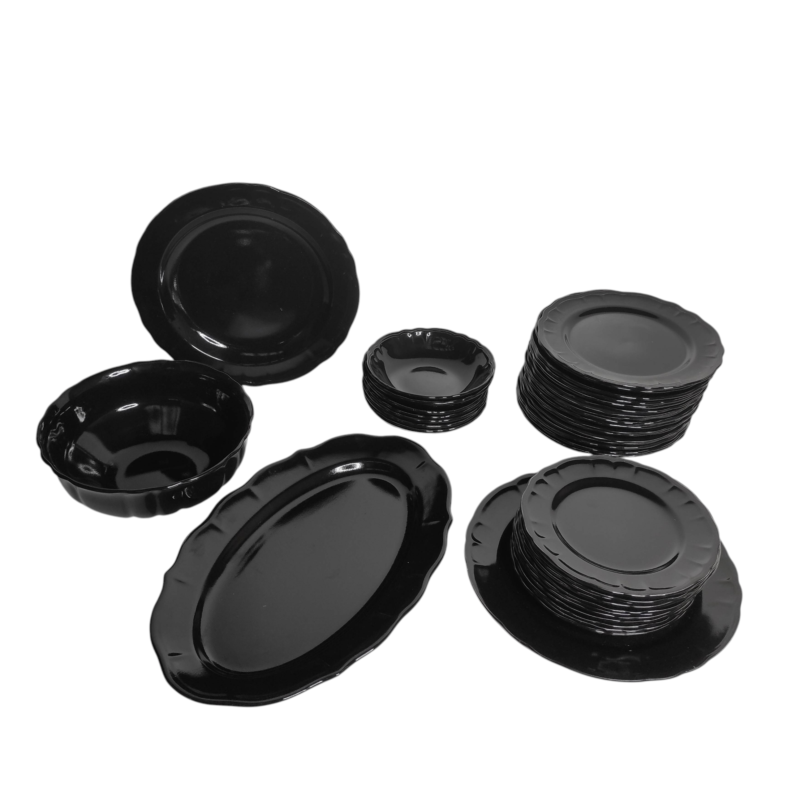 SERVICE DE TABLE EN FAIENCE 35 ASIETTES PLUS 4 PLATS 