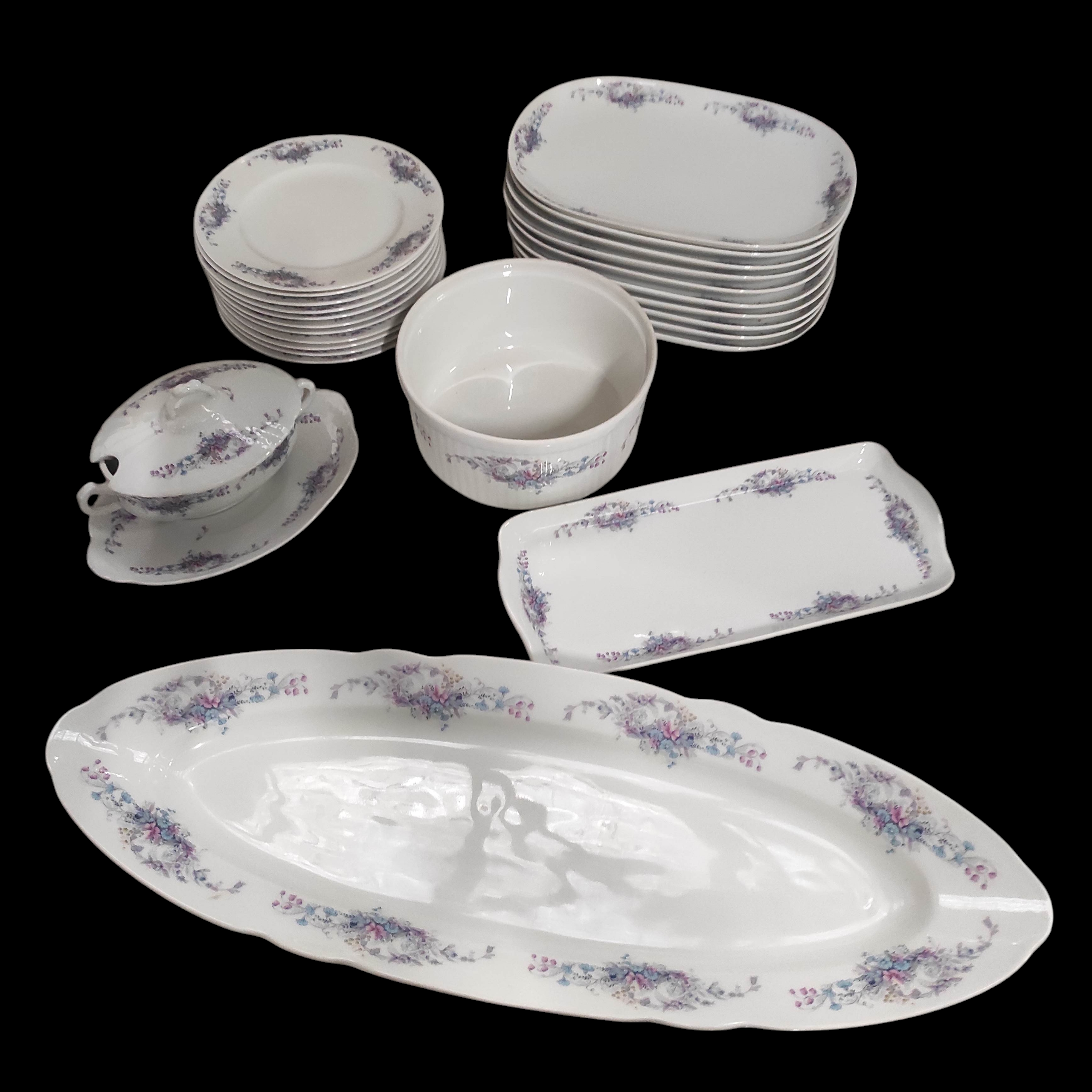 COULEUVRE SERVICE DE TABLE EN PORCELAINE BLANCHE DECOR FLEURAL