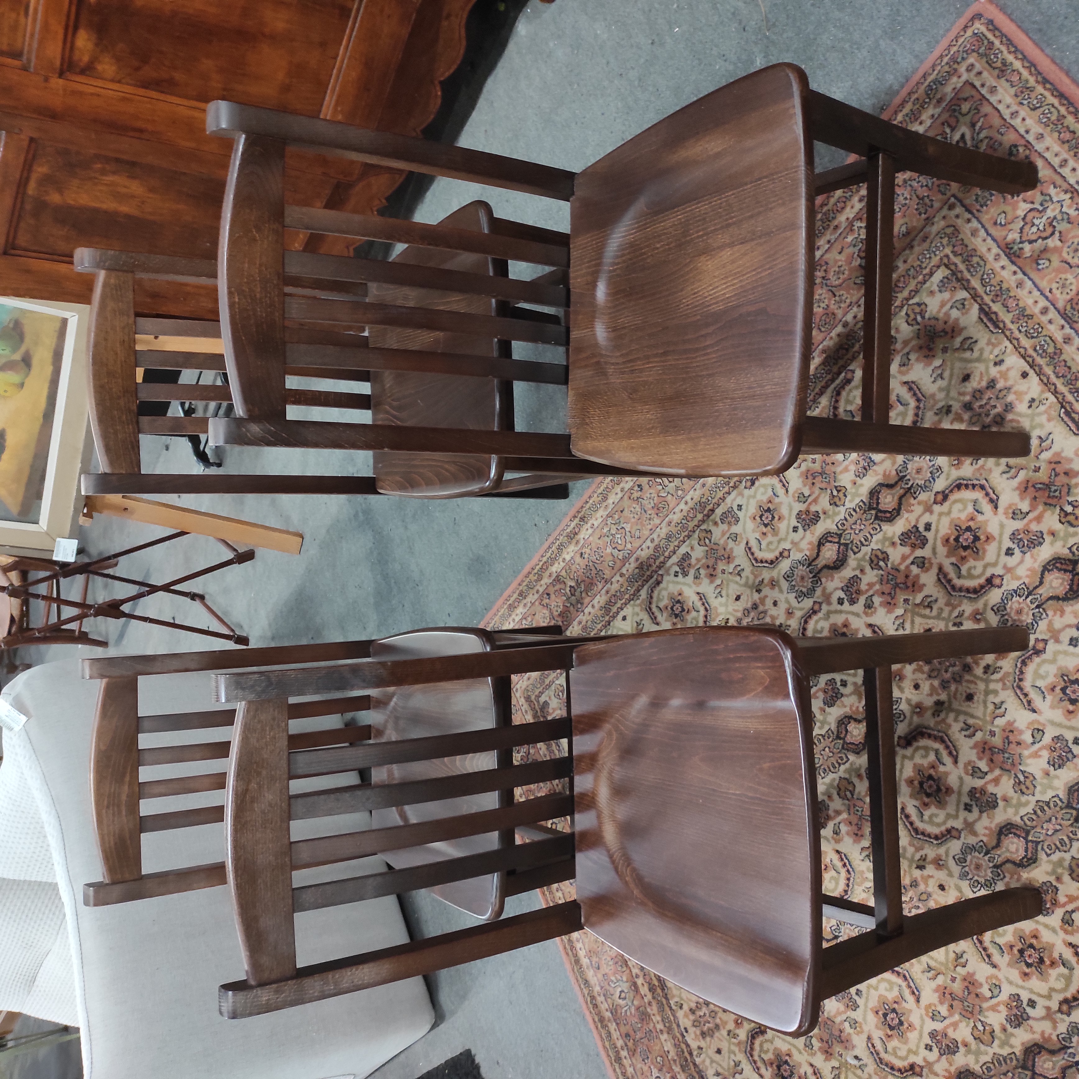 4 CHAISES EN HETRE TEINTE CHENE FONCE EN L ETAT 93 x 44 X 42 CM