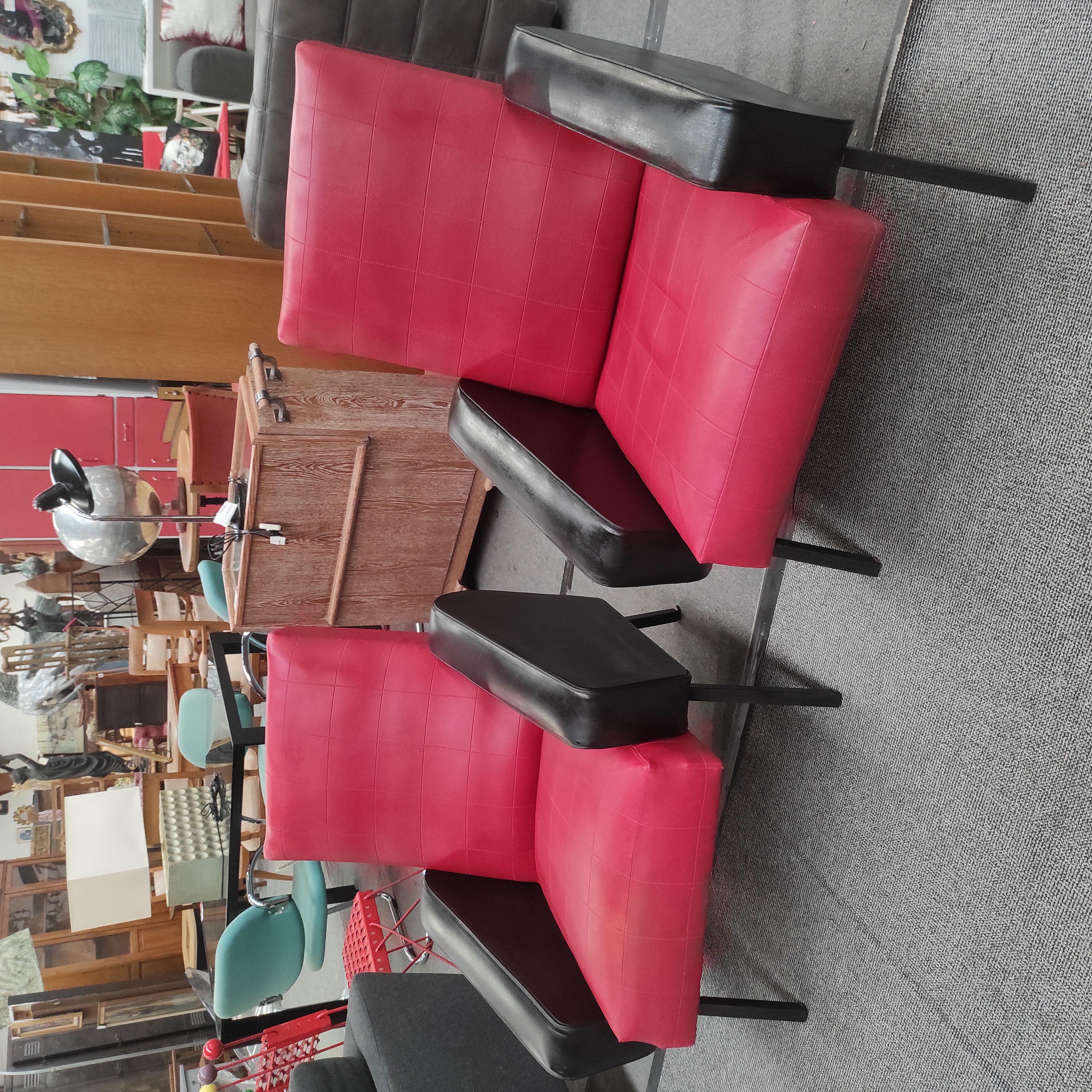 PAIRE DE SIEGES DLG DE GUARICHE 70/86/80 CM 