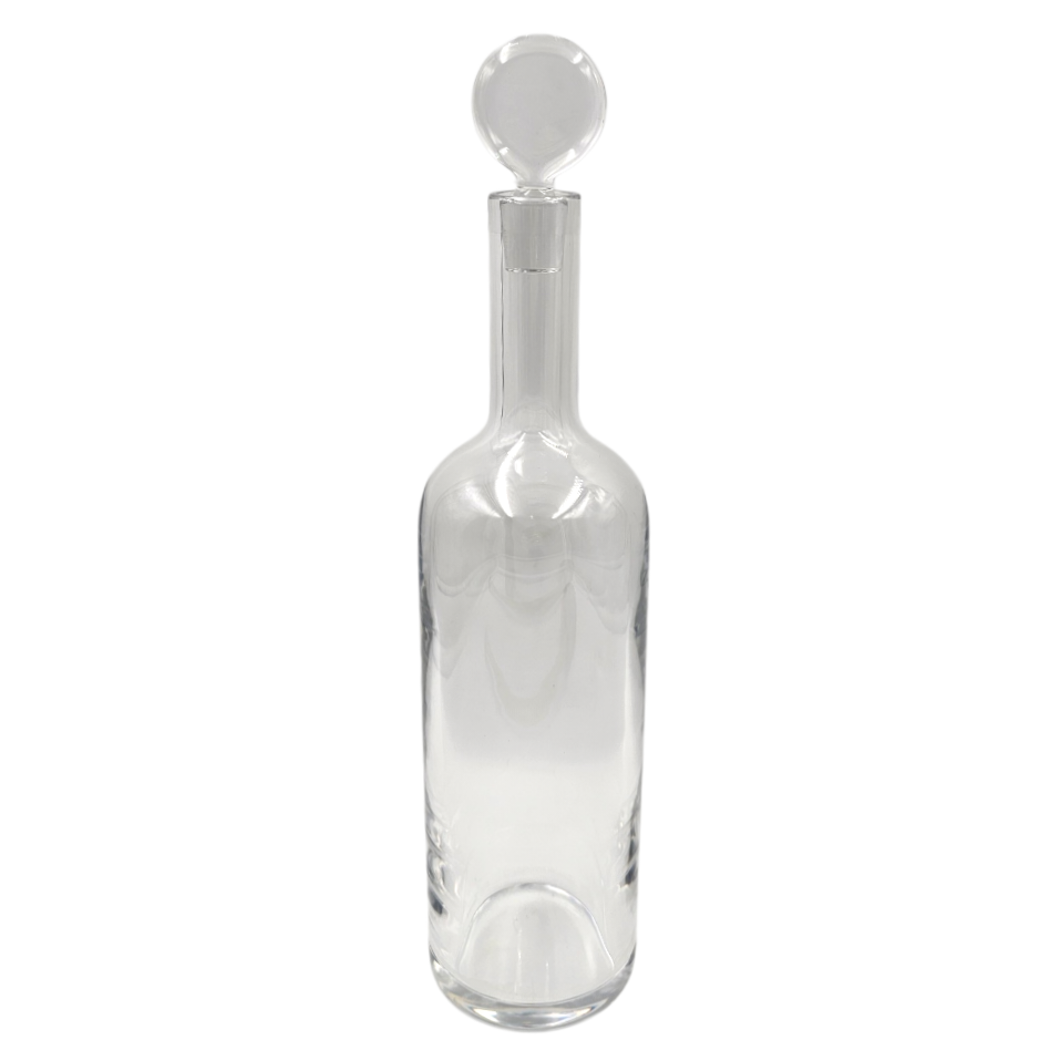 BACCARAT CARAFE EN CRISTAL EN FORME DE BOUTEILLE ET SON CABOCHON