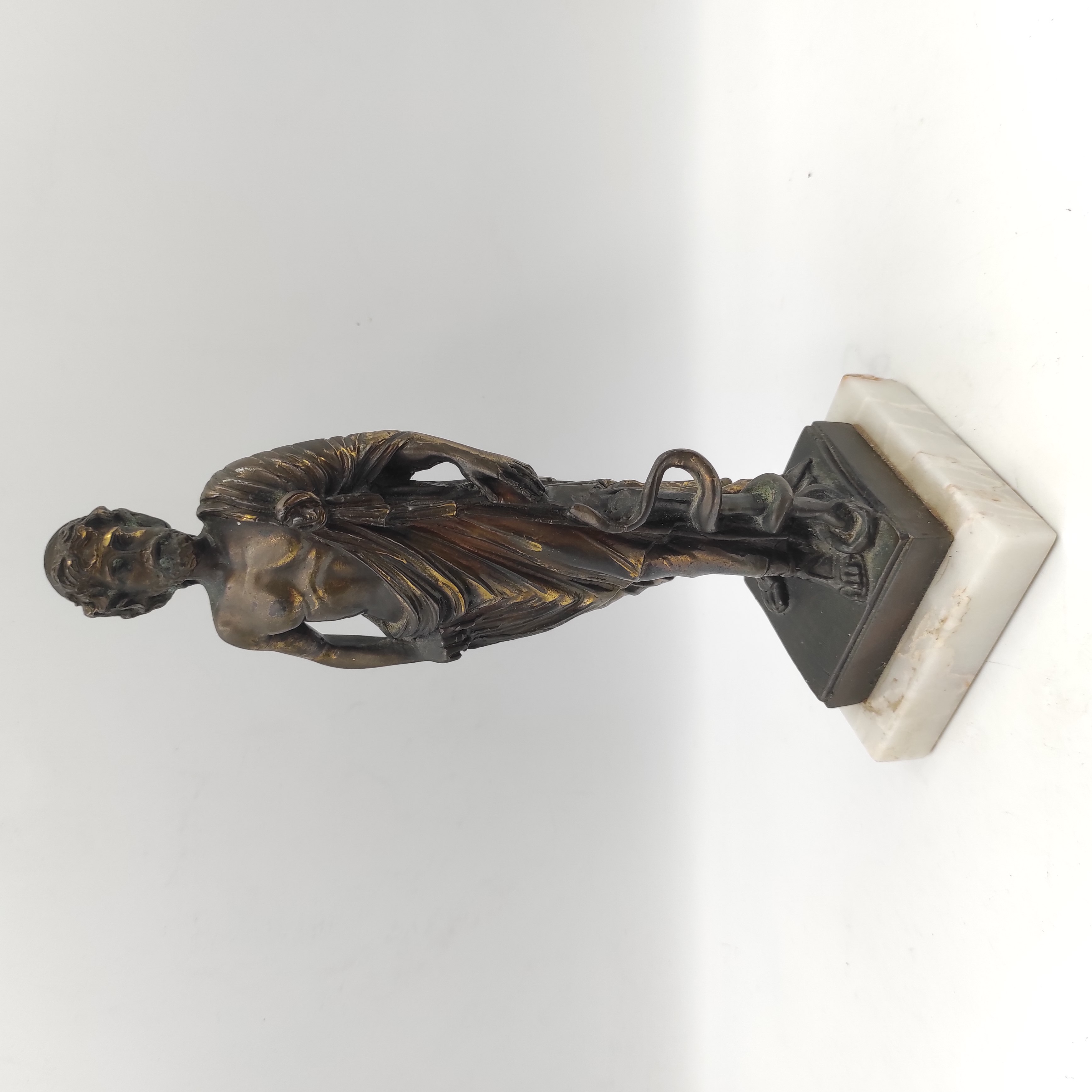 STATUETTE D ESCULAPE  PATINE VERT ANTIQUE 