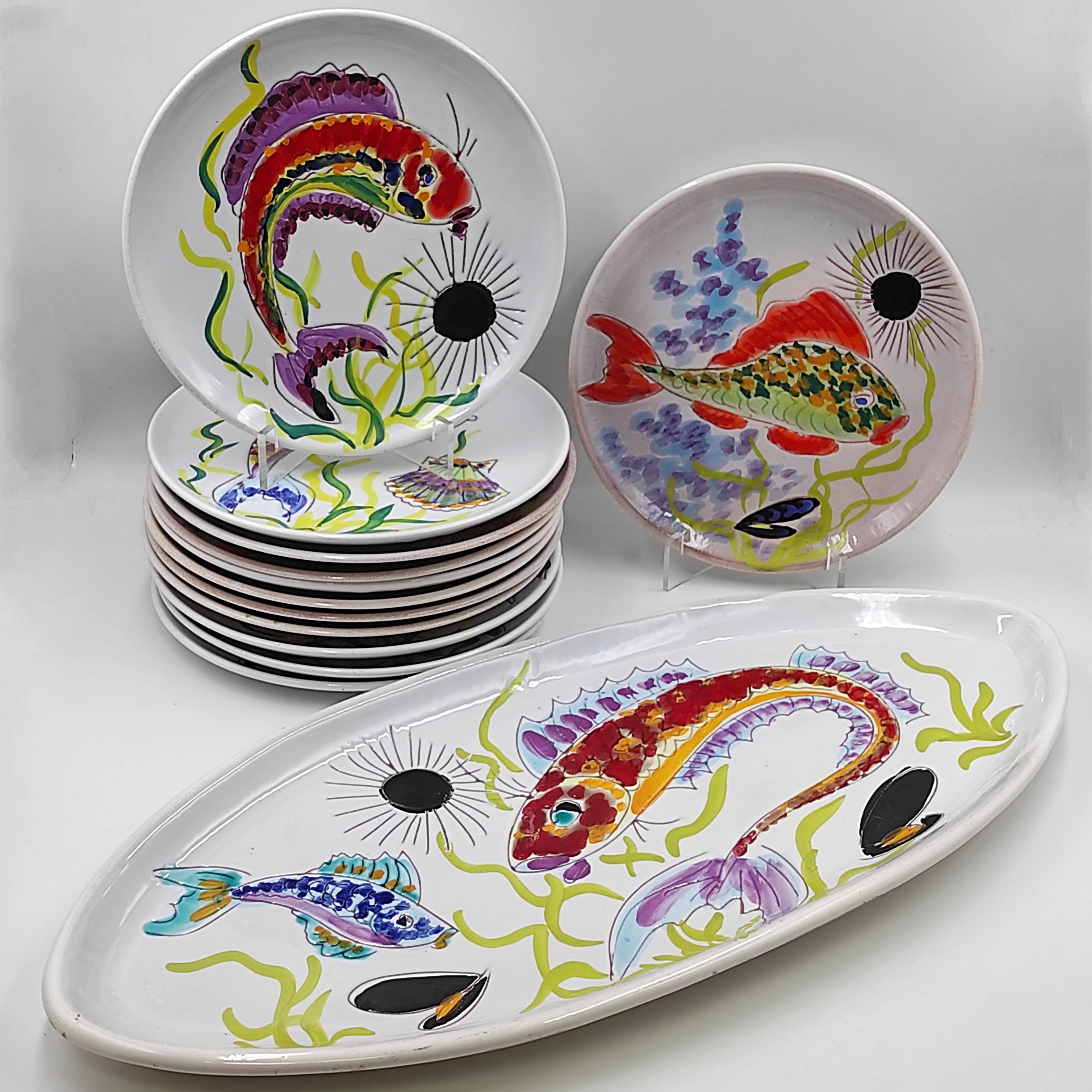 VALLAURIS SERVICE A POISSON 12 PERSONNES EN FAIENCE DECOR FONDS MARINS