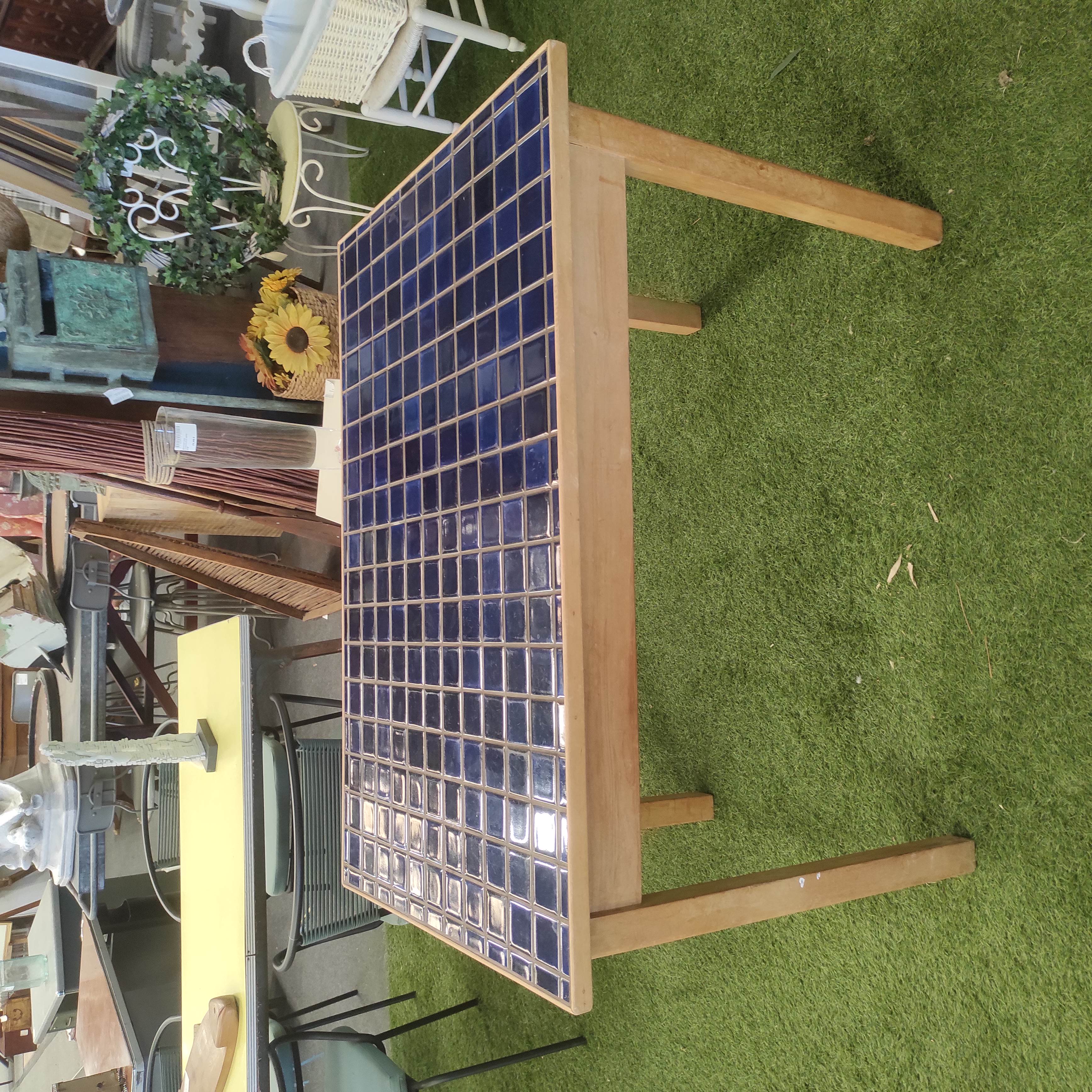 TABLE DE CUISINE CARRELEE ANNEES 70