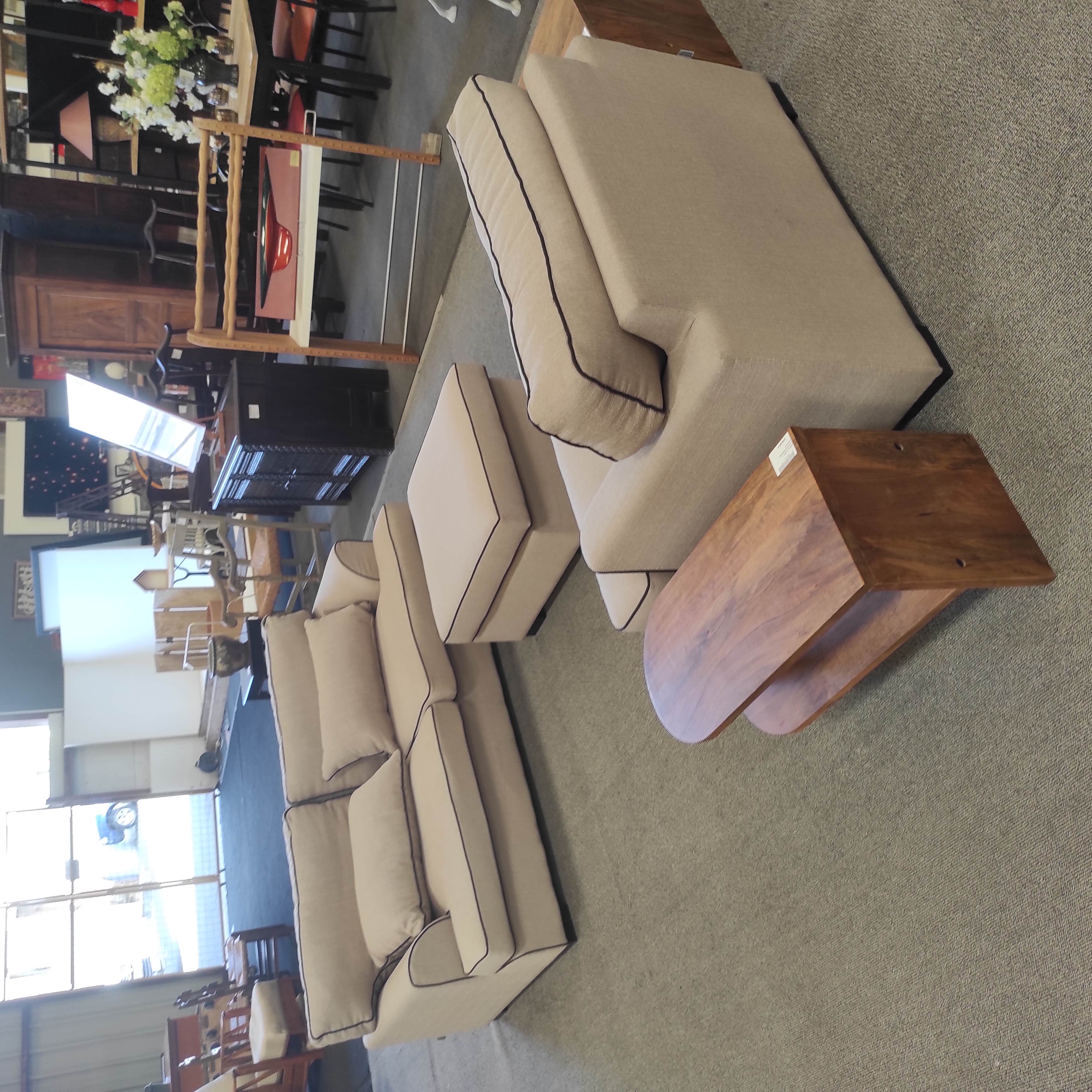 RODIER CANAPE 200/75/110 + FAUTEUIL 105/80/96 + POUF 75/40 CM TISSU GRIS CHINE