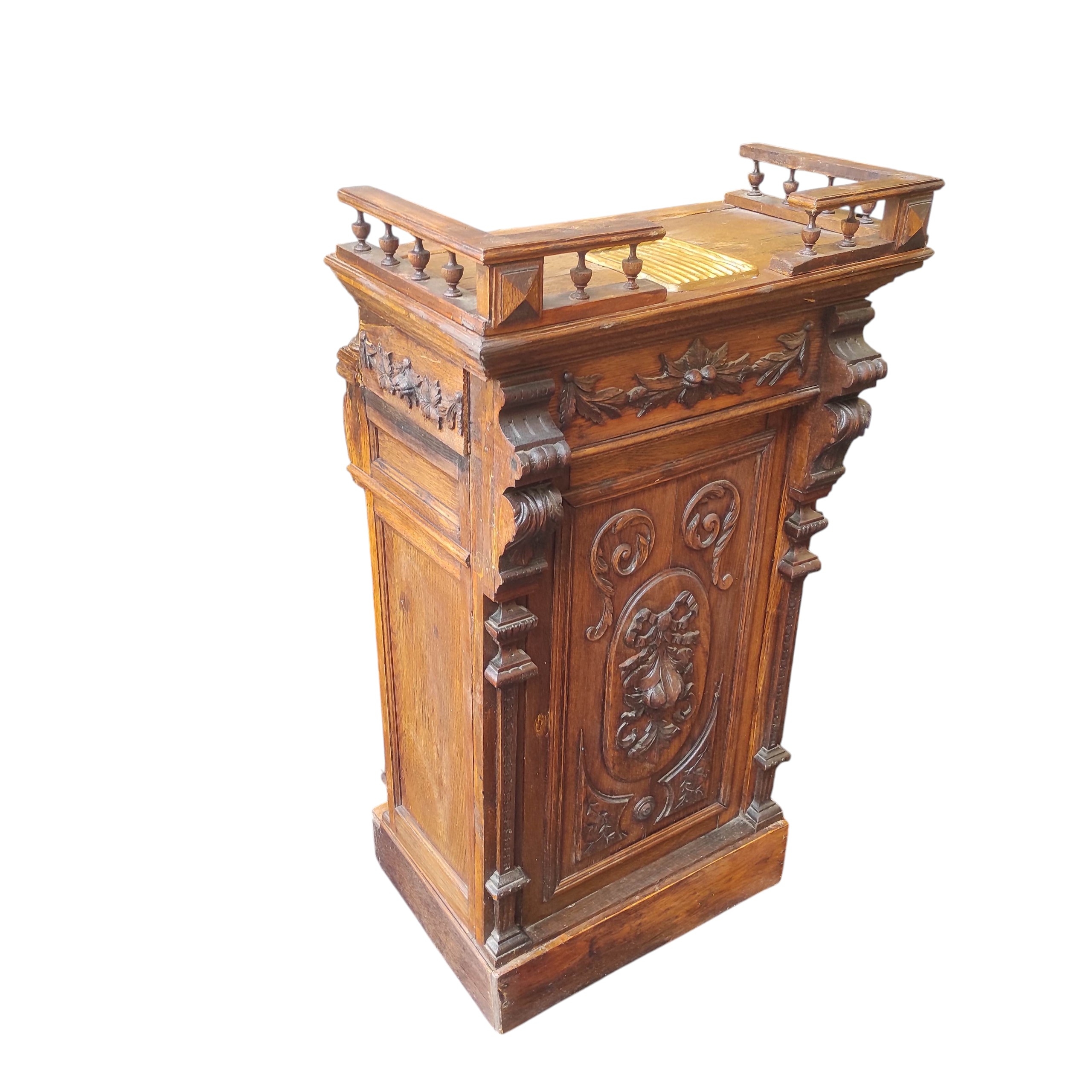 CAISSE DE MAGASIN FACADE SCULPTEE 67/118/45 CM