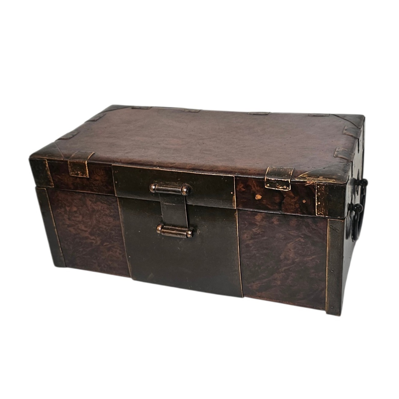 PETIT COFFRE EN RESINE DE BOIS DUR (BURLWOOD) XVIII SUZHOU CHINE