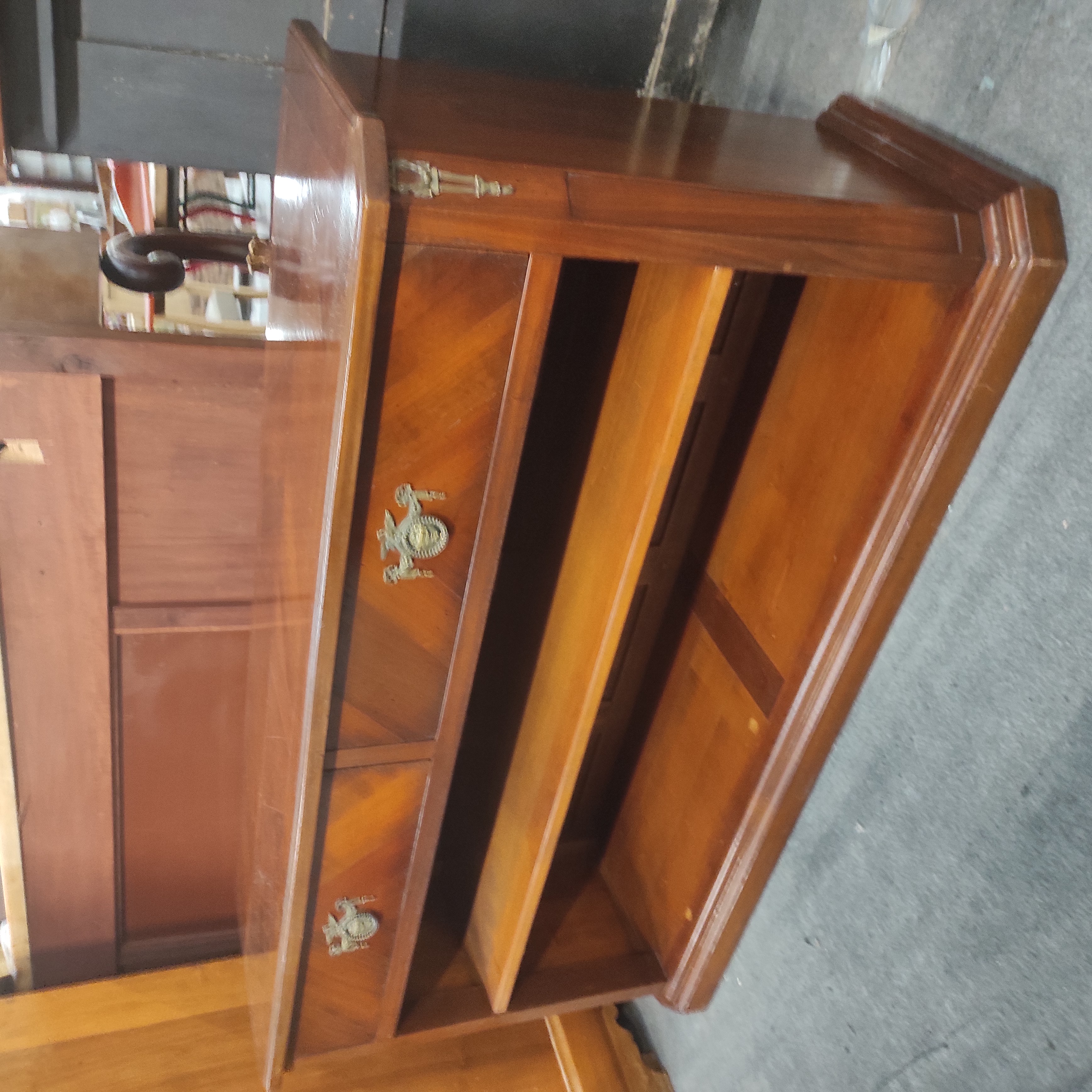 MEUBLE BAS BIBLIOTHEQUE 2 TIROIRS 135/70/38 CM EN MERISIER FINITION ANTIQUAIRE